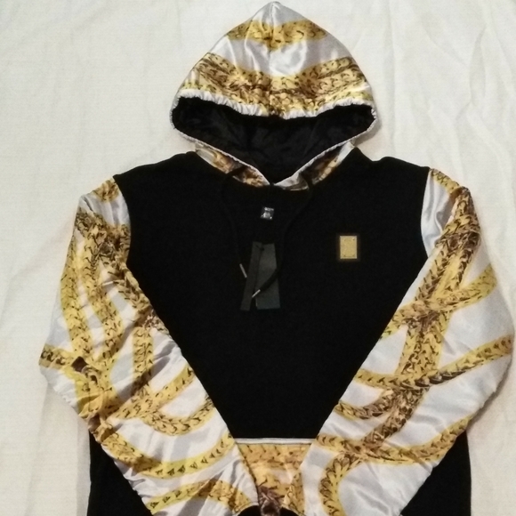 Gold-Link Cuban Chain Hoodie - Picture 2 of 3
